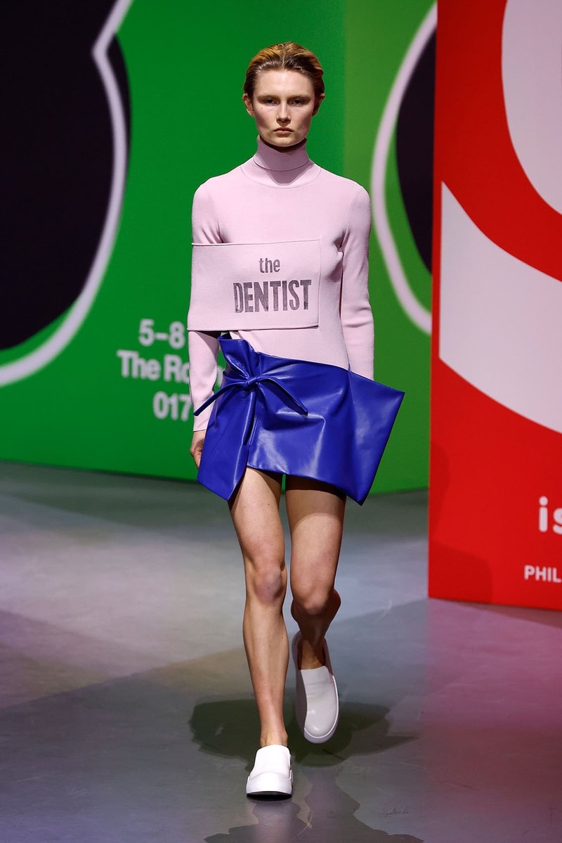JWアンダーソン 2023年秋冬ウィメンズコレクション JW Anderson Fall Winter 2023 London Fashion Week FW23 Runway Show Jonathan Anderson michael clark company 