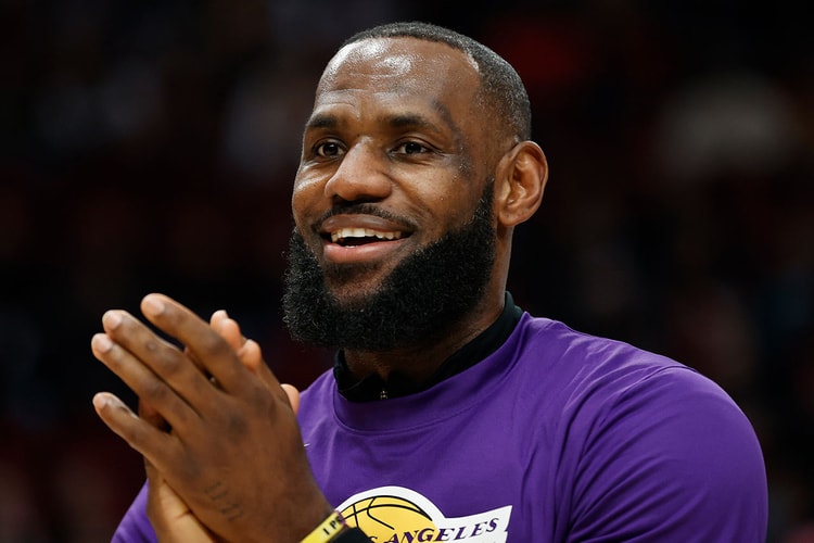 レブロン・ジェームズが早くも Tiffany & Co. x Nike のアイテムを着用