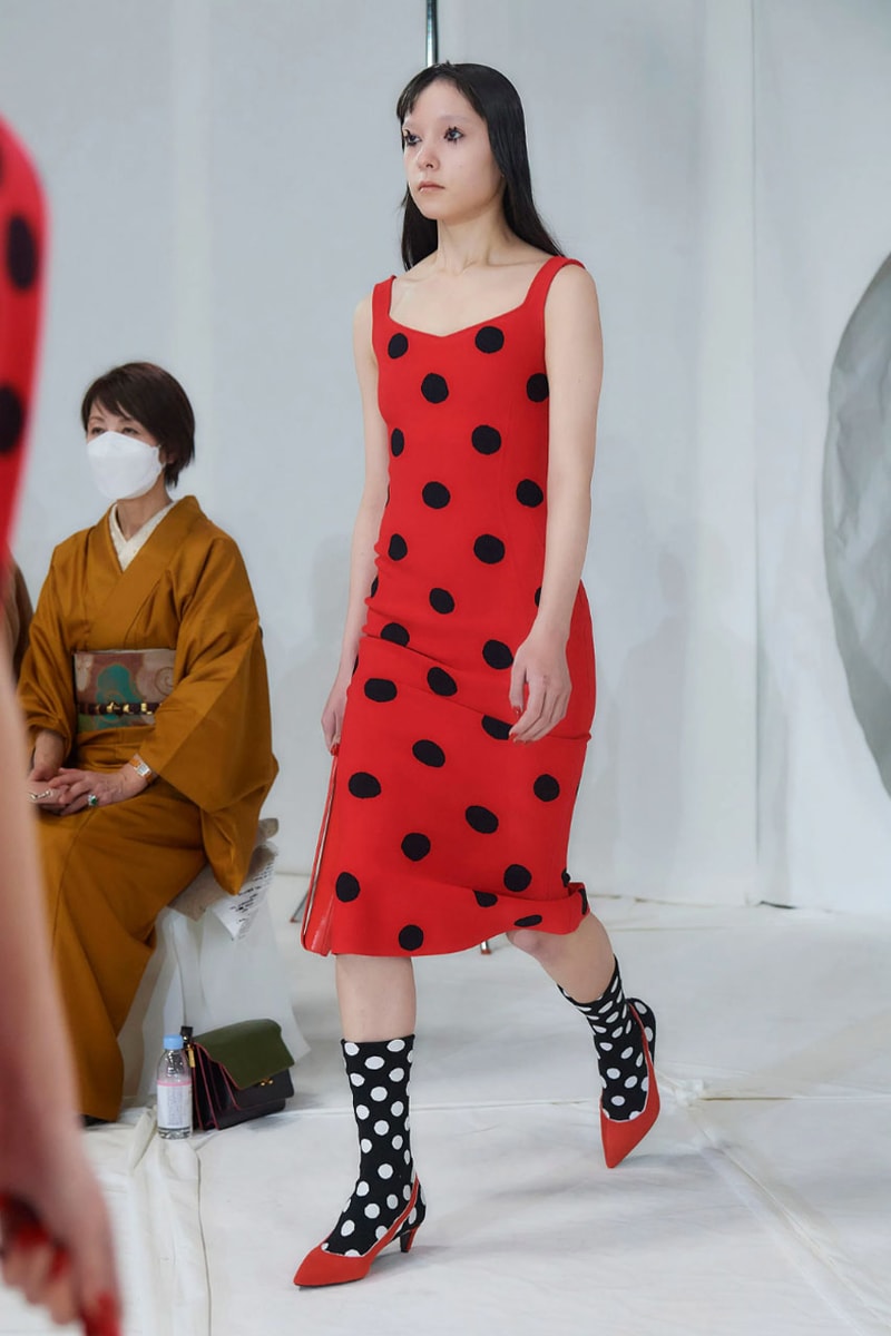 マルニ 2023年秋冬コレクション  Marni Fall winter23 Makes Striking Statements With Just Four Colors In Tokyo, creative director Francesco Risso presented the range at Yoyogi National Gymnasium.
