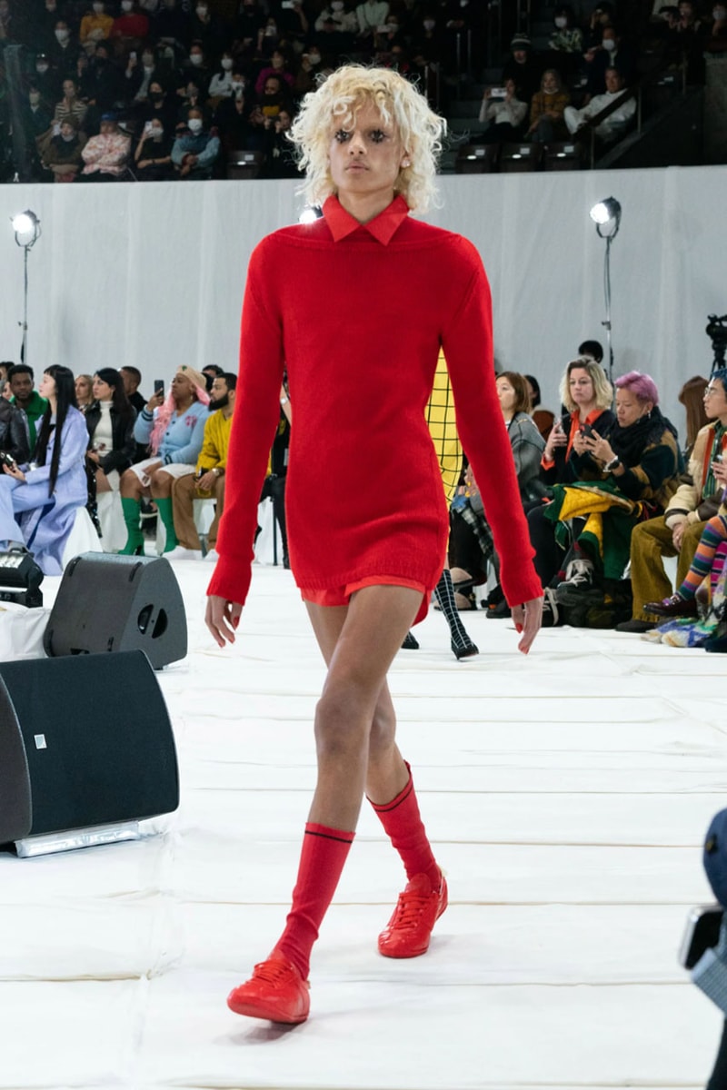 マルニ 2023年秋冬コレクション  Marni Fall winter23 Makes Striking Statements With Just Four Colors In Tokyo, creative director Francesco Risso presented the range at Yoyogi National Gymnasium.