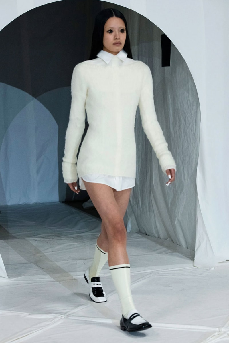 マルニ 2023年秋冬コレクション  Marni Fall winter23 Makes Striking Statements With Just Four Colors In Tokyo, creative director Francesco Risso presented the range at Yoyogi National Gymnasium.