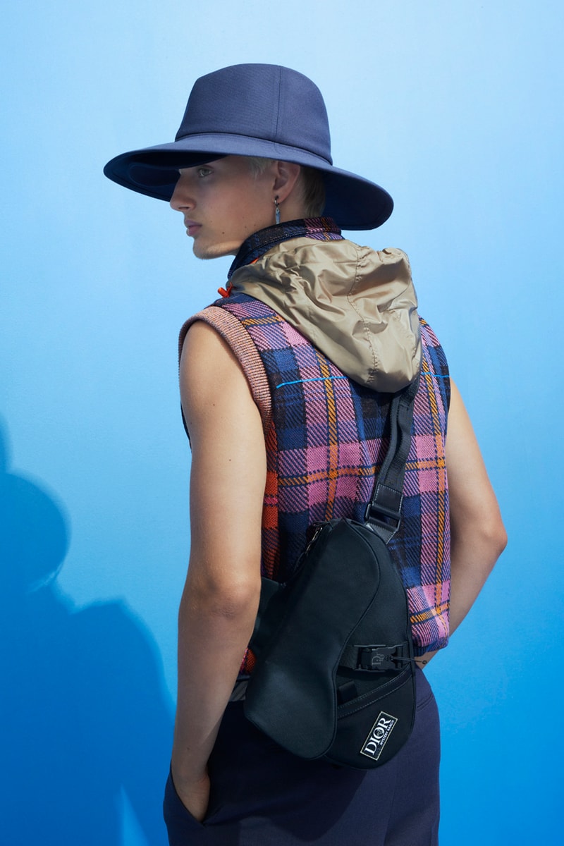 ディオールがミステリーランチと初のコラボバッグコレクションを発表 MYSTERY RANCH x Dior Summer 2023 Collaboration Saddle Bag GALLAGATOR Backpack Kim Jones Release Information Lookbook