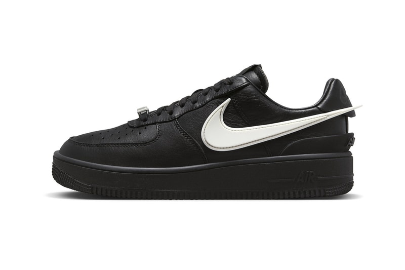 アンブッシュ®︎xナイキによるコラボエアフォース1から新色が発売 AMBUSH Nike Air Force 1 phantom black tailpipe swoosh release info date price
