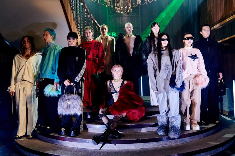 AV メーカーが展開する PRESTIGE APPAREL のファッションショーに潜入