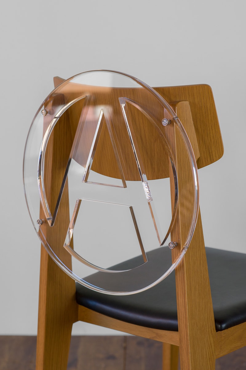 アンダーカバーから天童木工製作の新作アナーキーチェアが到着 UNDERCOVER x TENDO MOKKO collab Anarchy Chair 2023 spring release info