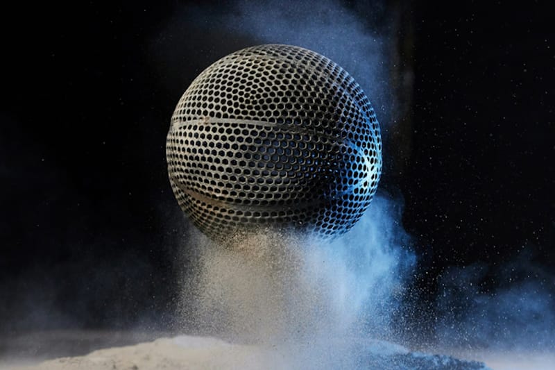 WILSON® が史上初の3D プリント製エアレスバスケットボールを発表