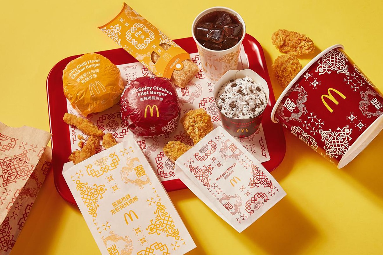 クロットxマクドナルドによるコラボレーションが中国限定で発売 Clot McDonalds Meal Apparel Collaboration china menswear womenswear burger chicken mcspicy