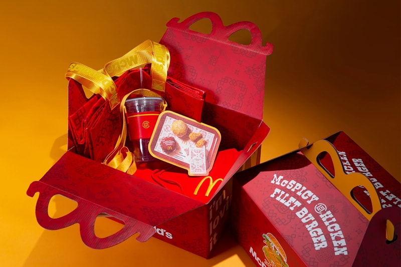 クロットxマクドナルドによるコラボレーションが中国限定で発売 Clot McDonalds Meal Apparel Collaboration china menswear womenswear burger chicken mcspicy