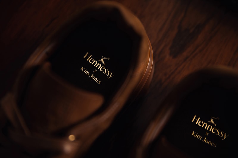 ヘネシー x キム・ジョーンズによる限定コラボスニーカー HNY Low by Kim Jones が HBX で独占販売中 Hennessy HNY low by Kim Jones HBX exclusive release info