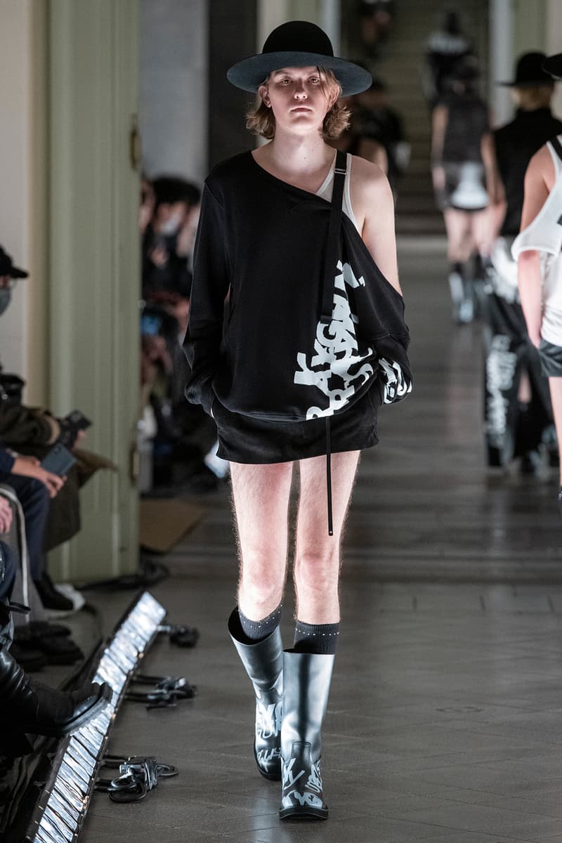 タカヒロミヤシタザソロイスト. 2023年秋冬コレクション TAKAHIROMIYASHITATheSoloist. 2023 fall winter collection runway 