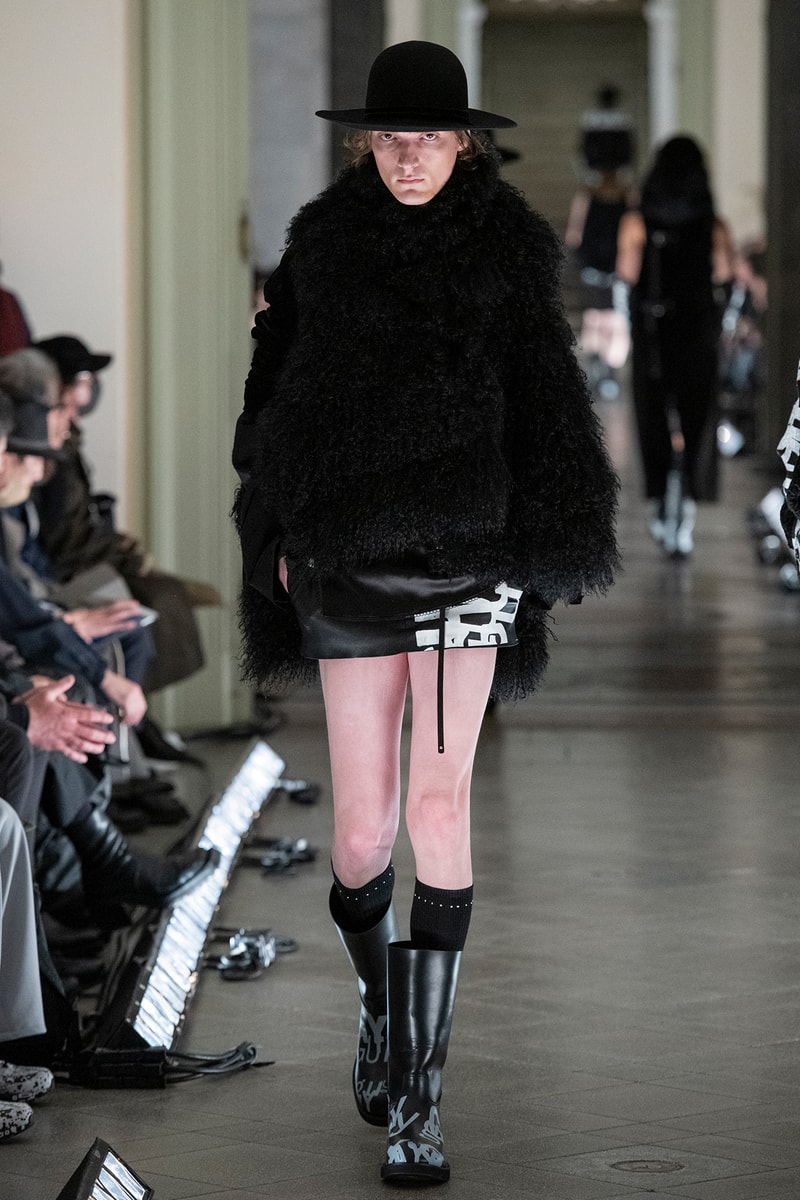 タカヒロミヤシタザソロイスト. 2023年秋冬コレクション TAKAHIROMIYASHITATheSoloist. 2023 fall winter collection runway 
