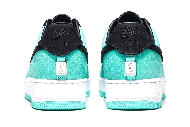 ティファニー x ナイキエアフォース 1 のフレンズ & ファミリーモデルをチェック Tiffany & Co. Nike Air Force 1 friends and family reverse First Look Info Release Date Buy Price Photos 