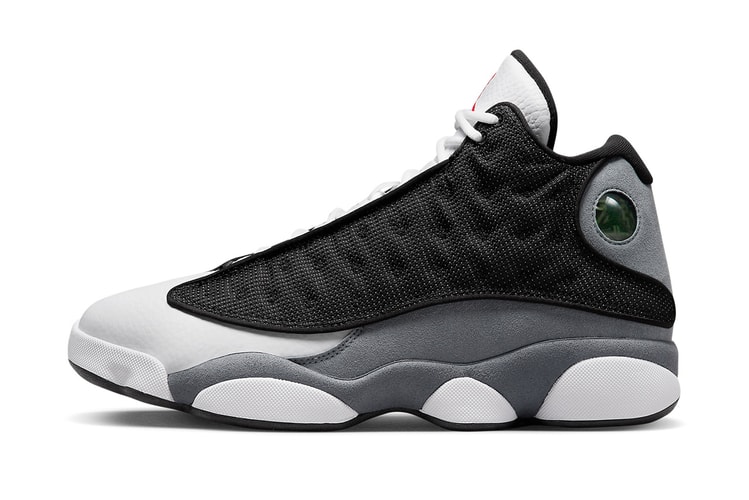 Air Jordan 13 に OG カラーを再解釈した新色 “Black Flint” が登場
