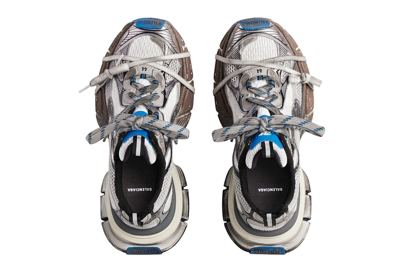 バレンシアガから長年履き続けたかのような新作3XLトレーナーが発売 Balenciaga 3XL Trainer Muddy The Mud Show Summer 2023 Collection Demna Leak Teaser Preview First Look