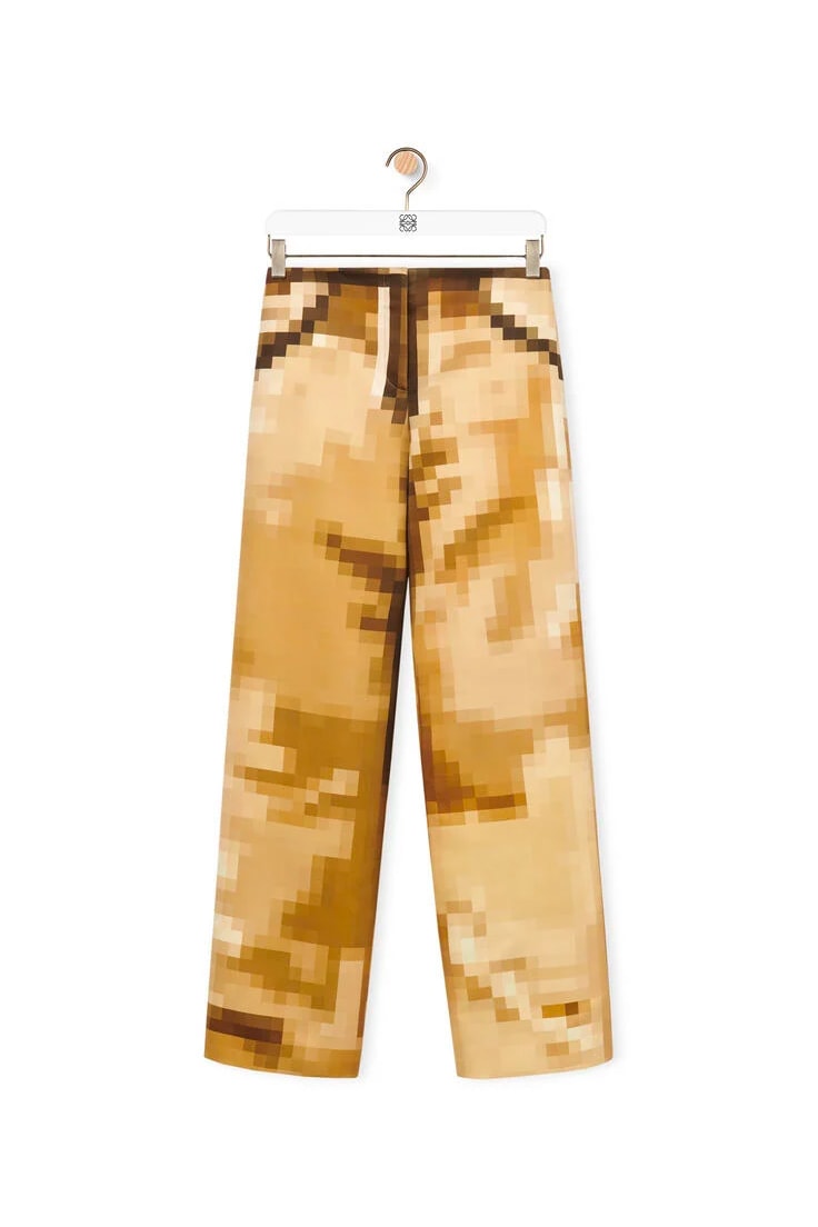 ロエベから話題の“ピクセル”シリーズがデリバリー開始 LOEWE Spring Summer 2023 SS23 Pixel Capsule Jonathan Anderson Jules Moskovtchenko jules.jpeg 