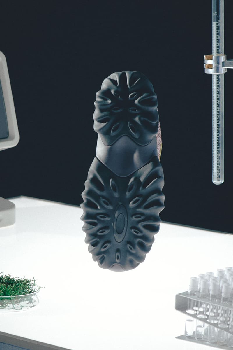 ブレインデッドxオークリーからチョップソーの新色モデル3型が登場 Oakley Factory Team Taps Brain Dead for Reimagined Chop Saw Sneakers