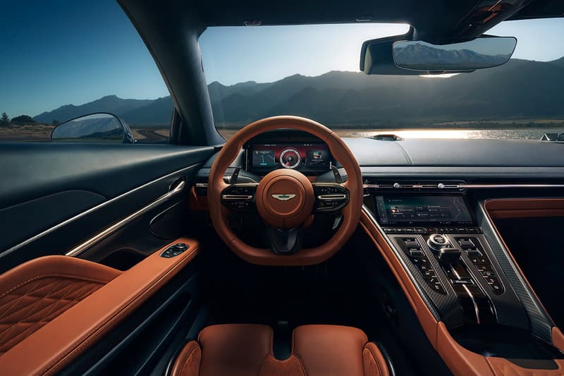 アストンマーティンが次世代スポーツカー DB12 を発表 Aston Martin reveals DB12 news