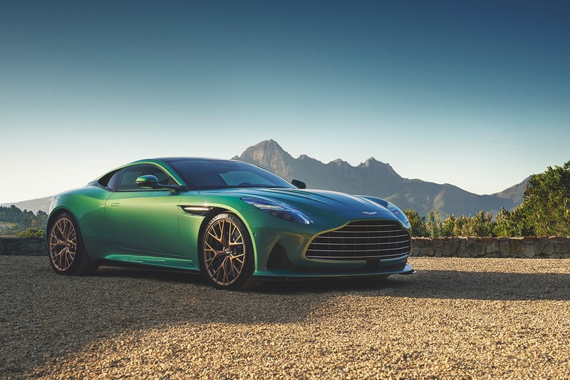 アストンマーティンが次世代スポーツカー DB12 を発表 Aston Martin reveals DB12 news
