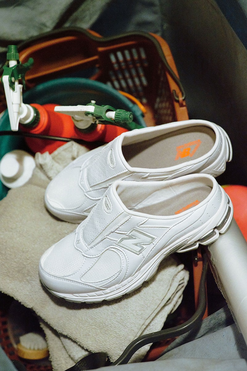 ビームスがニューバランスに別注をかけたミュールタイプの2002Rを発売 beams new balance 2002r mule release info