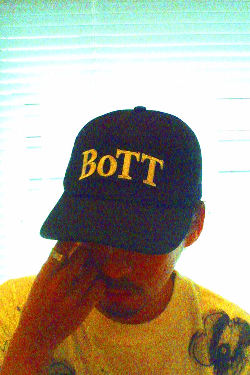 通販安心BoTT × DIVINTIES コラボキャップ 帽子