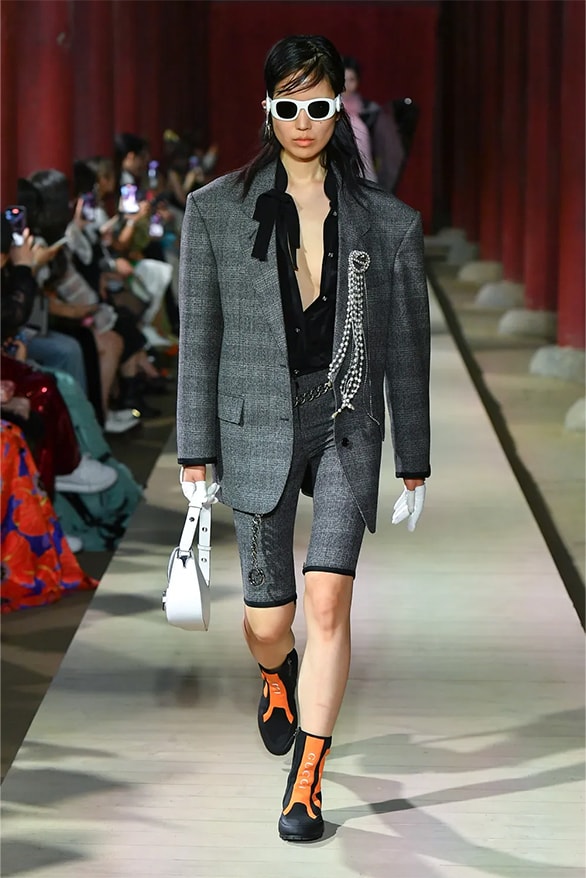 ソウルで開催されたグッチ クルーズ コレクション 2024 Gucci Resort 2024 Seoul Runway Show menswear womenswear Sabato de Sarno Gyeongbokgung Palace