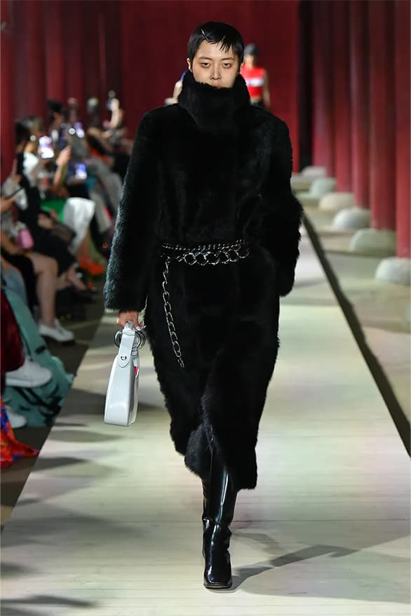 ソウルで開催されたグッチ クルーズ コレクション 2024 Gucci Resort 2024 Seoul Runway Show menswear womenswear Sabato de Sarno Gyeongbokgung Palace