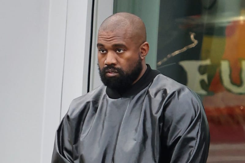 カニエ・ウェストが GAP から賠償金2億円以上を要求される