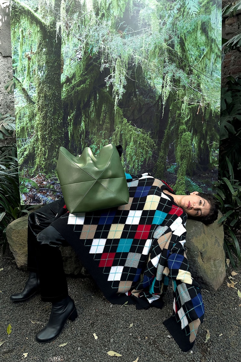 ロエベが北野武を起用した2023年秋冬プレコレクションのキャンペーンを発表 loewe 2023 pre fall winter collection campaign takeshi kitano 
