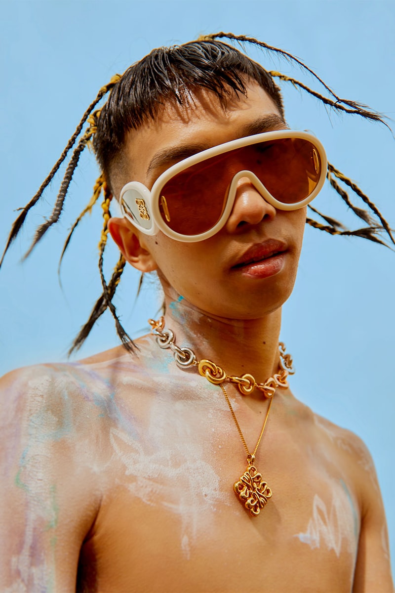 LOEWE からアイランドライフを想起させる “パウラズイビザ” コレクションを撮り下ろし　ロエベ　King Gnu キングヌー　勢喜遊