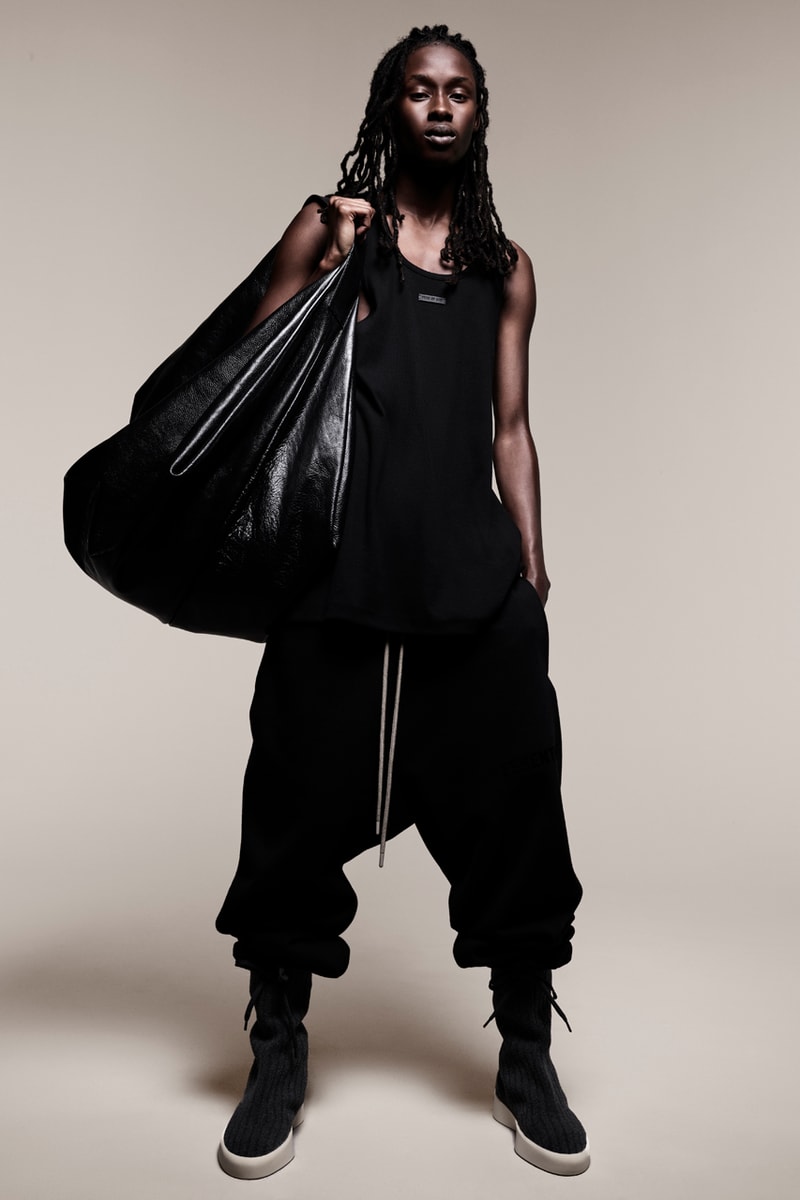 フィア オブ ゴッド エッセンシャルズが新たにザ ブラック コレクションを発表 Fear of God ESSENTIALS Reveals The Black Collection Fashion