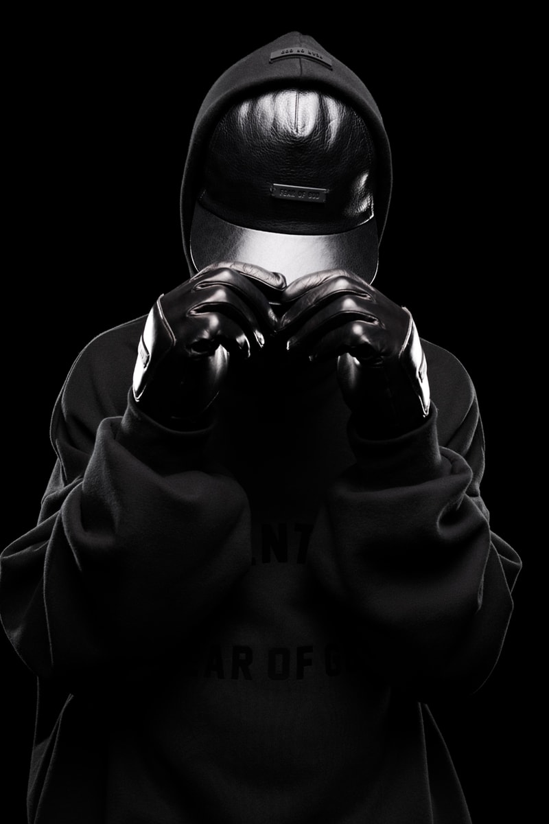 フィア オブ ゴッド エッセンシャルズが新たにザ ブラック コレクションを発表 Fear of God ESSENTIALS Reveals The Black Collection Fashion