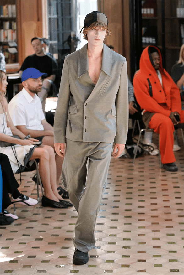 キココスタディノフ 2024年春夏メンズコレクション Kiko Kostadinov Spring Summer 2024 Paris Fashion Week runway show menswear London uk designer Asics