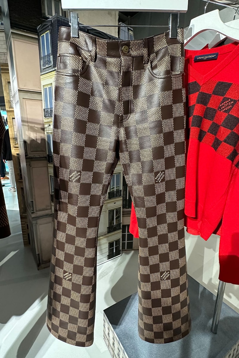 ファレル・ウィリアムスによる Louis Vuitton のアイテムをクローズアップ ルイ・ヴィトン