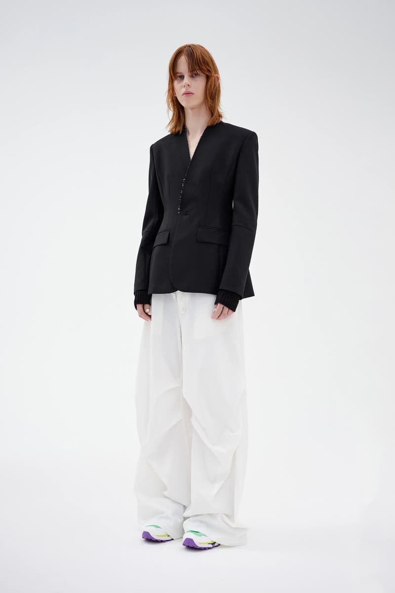 エムエム6 メゾン マルジェラ 2024年リゾートコレクション MM6 Maison Margiela Resort 2024 Is a Refreshing Take on Contemporary Tailoring collection release slouching jerseys denims subtle notes salomon