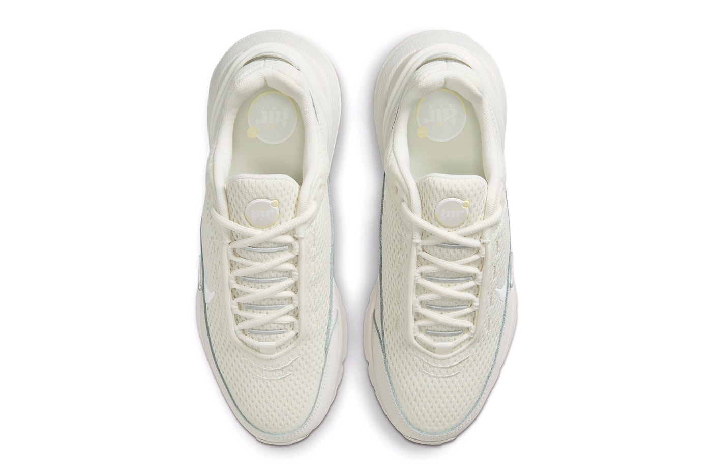 ナイキ エア マックス パルスからオールホワイトでまとめた新作が登場 Nike Air Max Pulse Surfaces in Tonal "Sail" Hues for Summer womens all white shoe sneakers comfort everyday