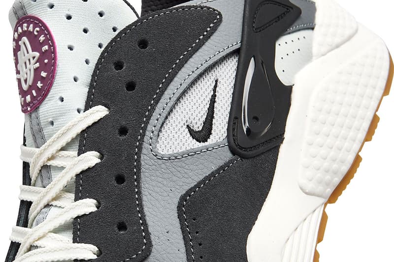 ナイキから現代的な要素を取り入れた新型エアハラチランナーがリリースか nike huarache runner light smoke grey FJ0709 001 release date info store list buying guide photos price 