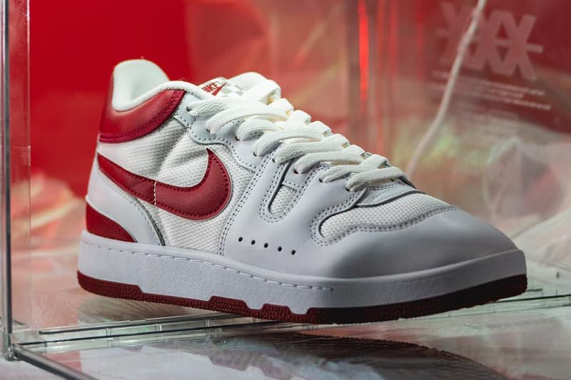 待望の復刻を果たすナイキ マック アタックの新色 レッドクラッシュをチェック nike Mac attack white red crush FB8938 100 release date info store list buying guide photos price 