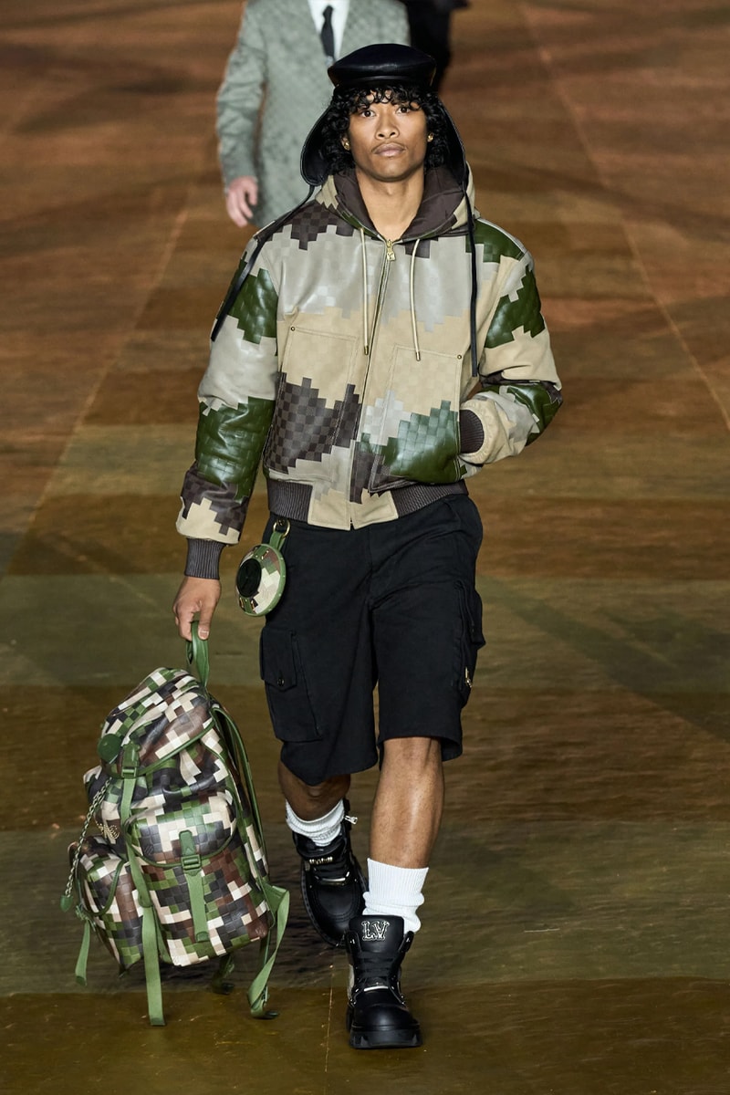 まさにスペクタクル! ルイ・ヴィトン2024年春夏でファレルデビュー Pharrell's SS24 Louis Vuitton Debut Was Nothing Short of a Spectacle Paris fashion week pont neuf jay z beyonce rihanna asap rocky asap ferg pusha t verdy pharrell williams maluma jbalvin lewis hamilton fenty