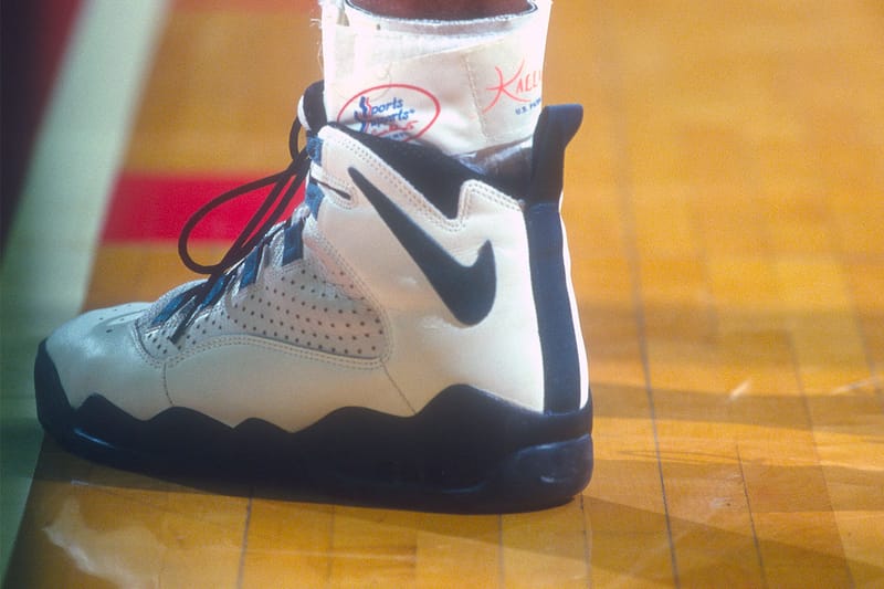 Supreme x Nike SB の最新コラボは Air Darwin か