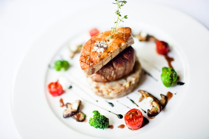 食べログがユーザーから高い評価を得る“フレンチ 百名店 2023”を発表