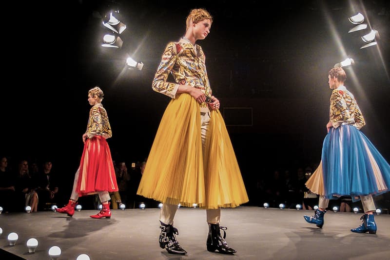 アンダーカバーが約6年ぶりのバックステージ写真集『RECORD.』を発売 undercover backstage Photo book record release info