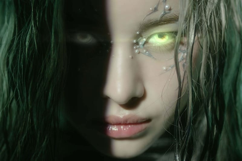 7人組ガールズグループ XG が1stミニアルバムの幕開けとなる先行配信曲の MV を公開