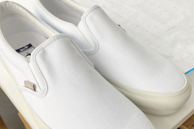 JJJJound が Vans とのコラボ Slip-On の発売を予告