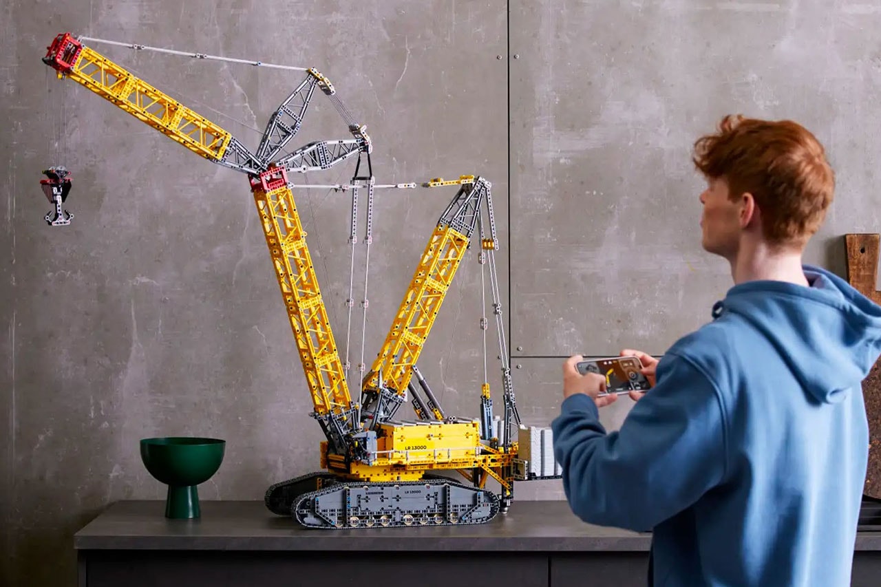lego liebherr crawler crane 700 info most expensive technic set ever