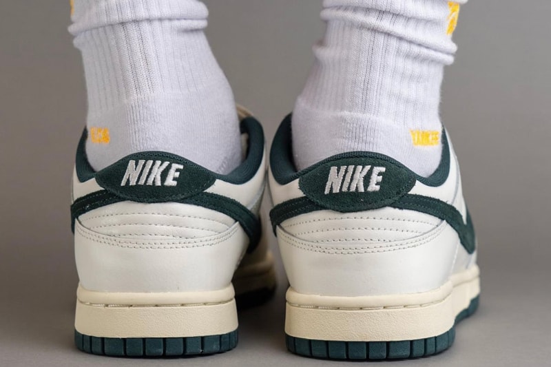 ナイキからダンクローアスレチックデパートメントの新色 “ディープジャングル”が登場 On Feet Look Nike Dunk Low Athletic Department "Deep Jungle" FQ8080-133 Sail/Deep Jungle-Coconut Milk-White Fall 2023