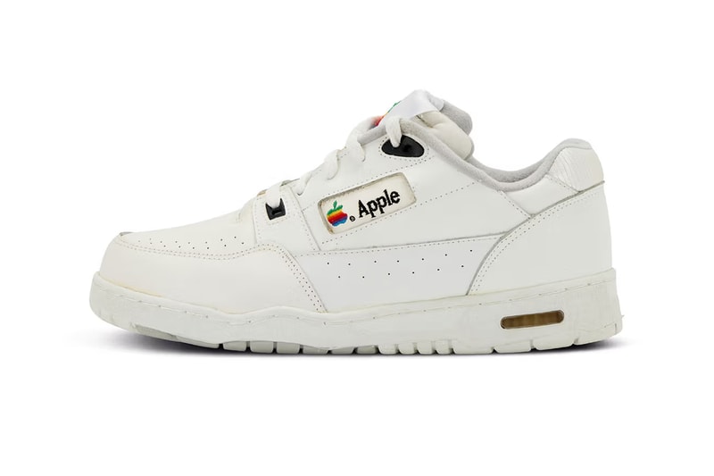Sotheby’s が Apple の超レアスニーカーを約700万円で販売中 soheby's apple computer sneakers 50k info 