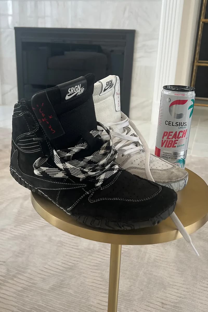 ジェイク・ポールが“反転スウッシュ”仕様の エアジョーダン 1をお披露目 Jake Paul wore these custom Travis Scott AJ1 boxing shoes made by  The Shoe Surgeon  for Nate Diaz fight