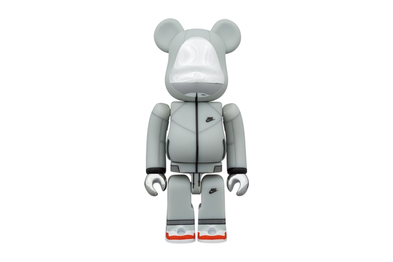 Nike Tech Freece を纏った BE@RBRICK が登場 medicom toy bearbrick figure 100 400 1000 tech fleece sweatsuit nike sportswear official release date info photos price store list buying guide