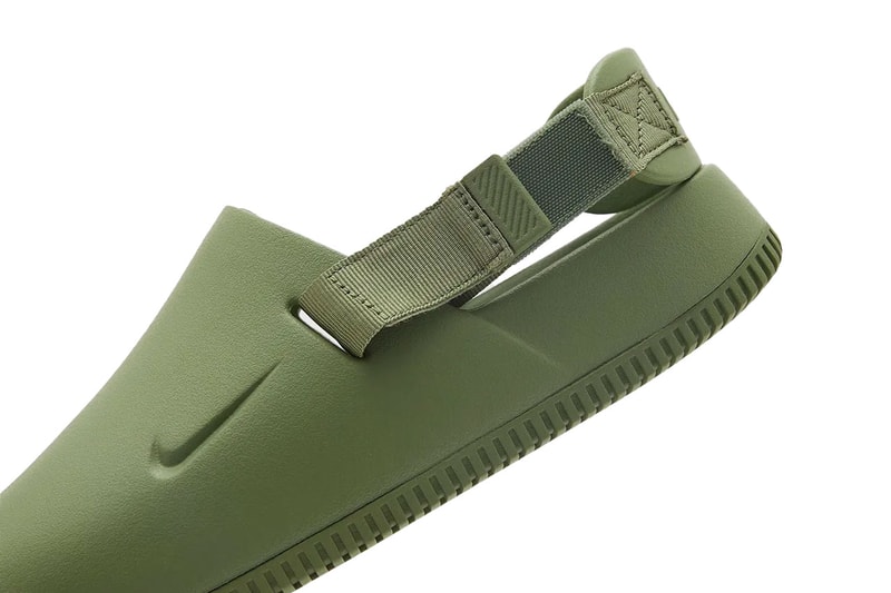 ナイキから調整可能なストラップを備えた新型サンダル カルム ミュールが登場 Nike Calm Mule Olive Black Grey Release Info