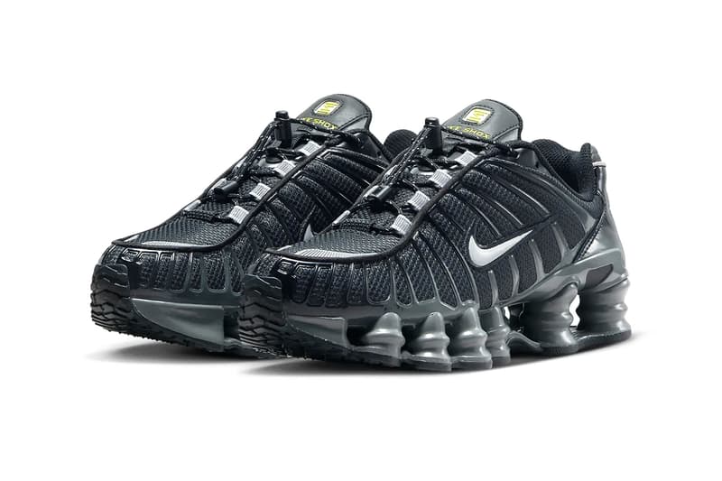 ナイキ ショックス TLから人気カラー “ブラック/グレー”を纏った新作が登場か Nike Shox TL Resurfaces in Sleek "Black/Grey" Colorway FV0939-001 stealthy swoosh technical sneakers martine rose